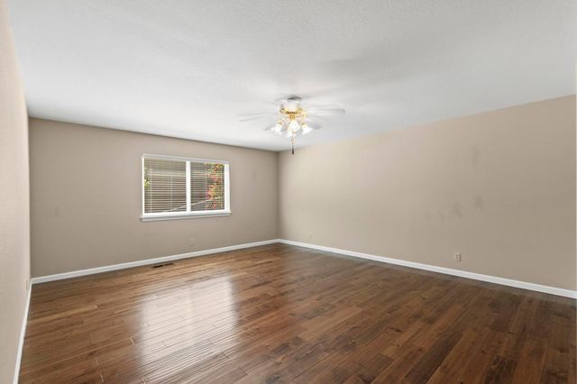 5419 Royal Oaks Dr, Oroville, CA 95966