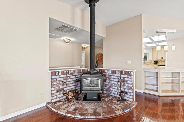 5419 Royal Oaks Dr, Oroville, CA 95966