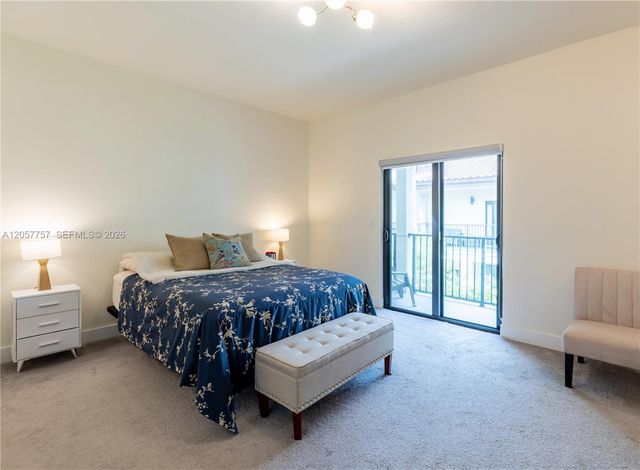 4623 NW 83rd Pkwy, Doral, FL 33166