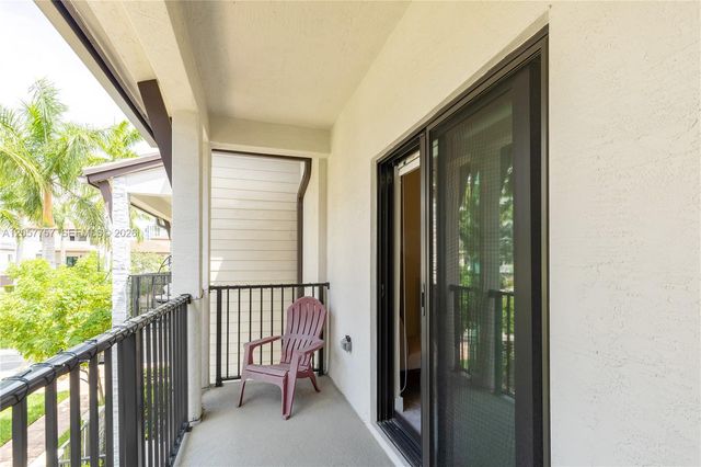 4623 NW 83rd Pkwy, Doral, FL 33166