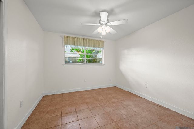8833 Bayside Ave, Baton Rouge, LA 70806