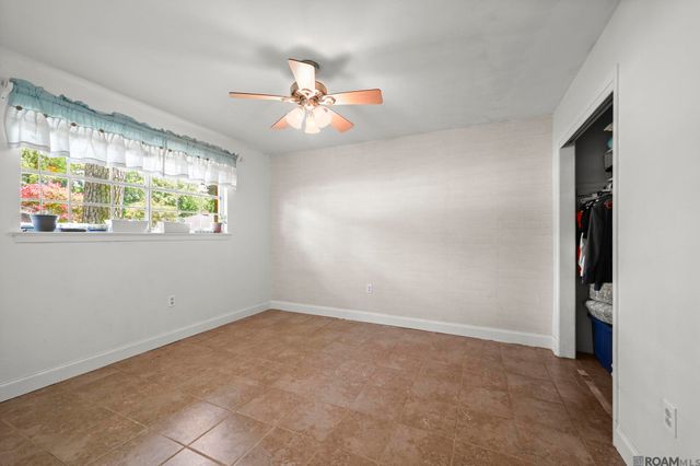 8833 Bayside Ave, Baton Rouge, LA 70806