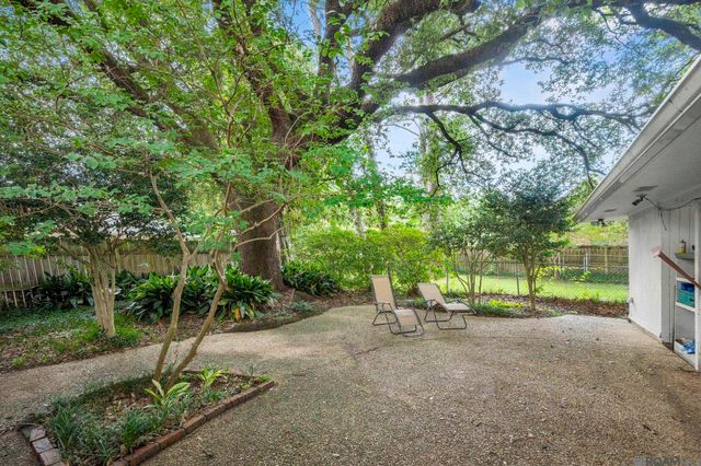 8833 Bayside Ave, Baton Rouge, LA 70806
