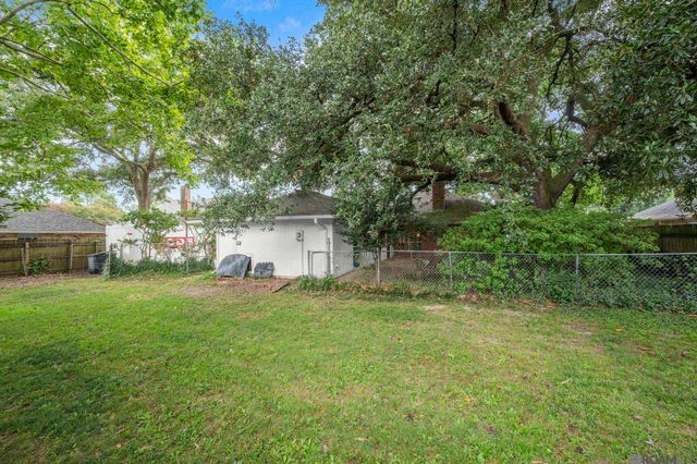 8833 Bayside Ave, Baton Rouge, LA 70806