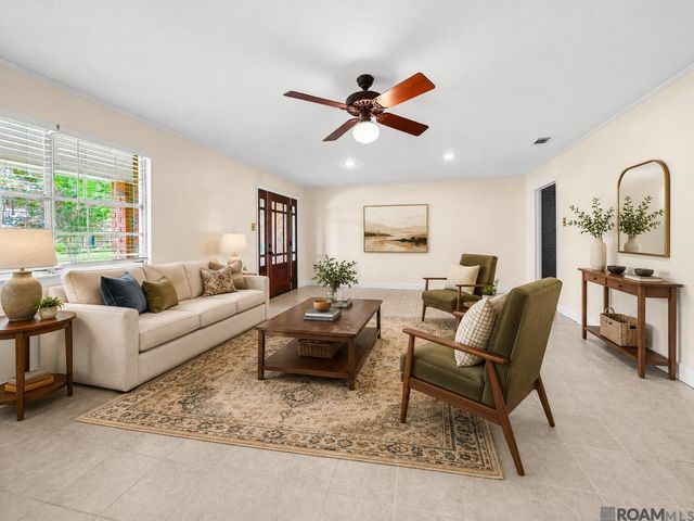 8833 Bayside Ave, Baton Rouge, LA 70806