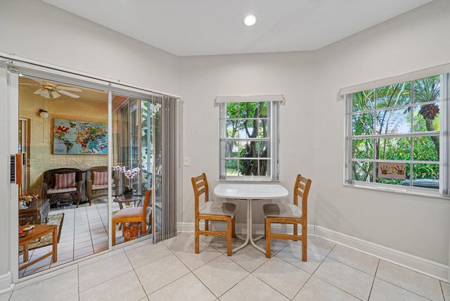 6668 Via Regina, Boca Raton, FL 33433