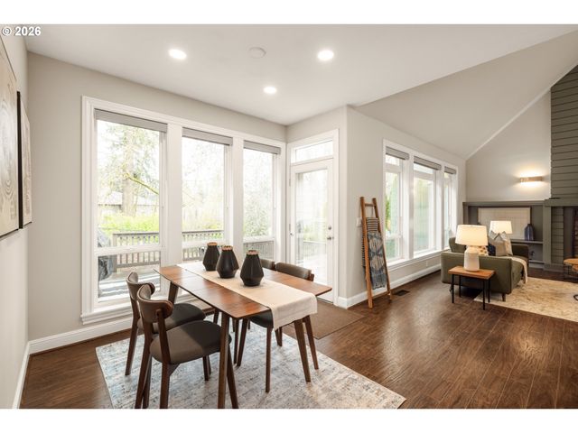 16550 ANNA EVE Dr, Milwaukie, OR 97267