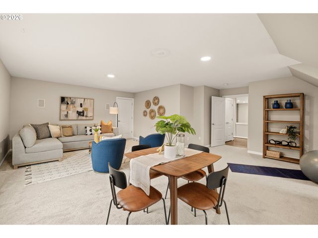 16550 ANNA EVE Dr, Milwaukie, OR 97267