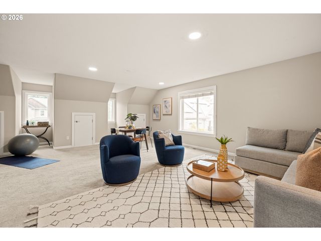 16550 ANNA EVE Dr, Milwaukie, OR 97267