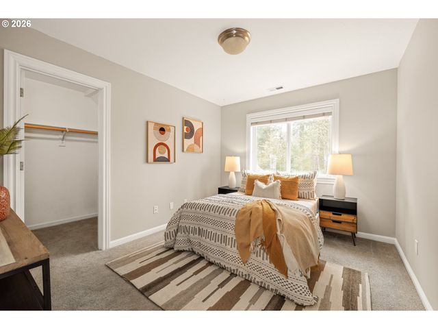 16550 ANNA EVE Dr, Milwaukie, OR 97267