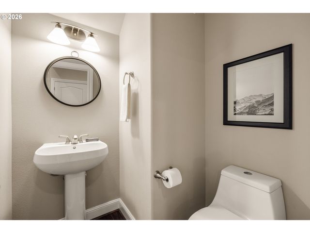 16550 ANNA EVE Dr, Milwaukie, OR 97267