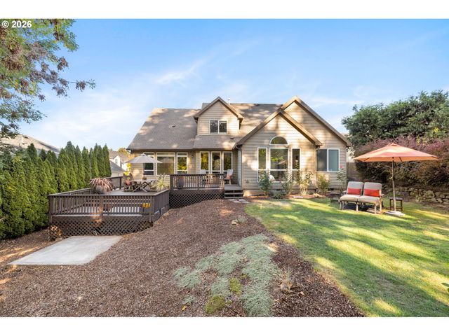 16550 ANNA EVE Dr, Milwaukie, OR 97267