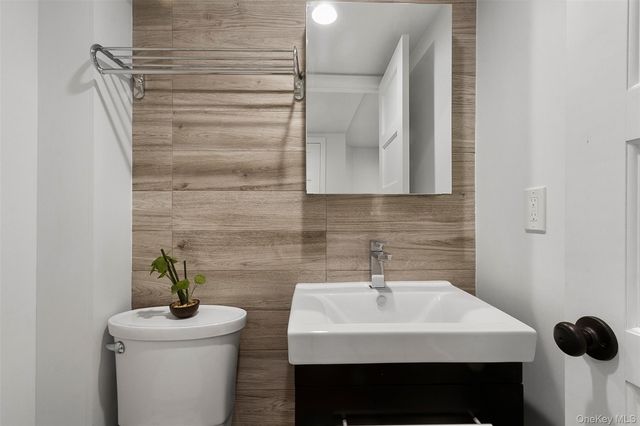 10 Scarsdale Avenue, Scarsdale, NY 10583