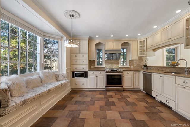 10 Scarsdale Avenue, Scarsdale, NY 10583