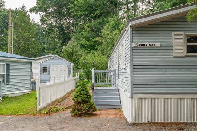12 Ruby Way, Merrimack, NH 03054