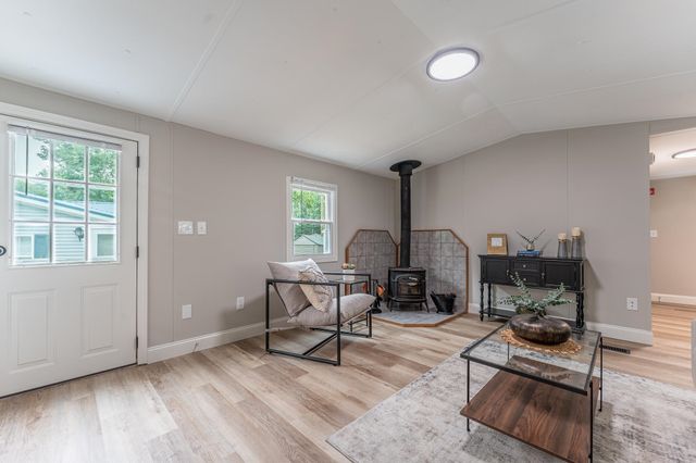 12 Ruby Way, Merrimack, NH 03054