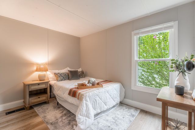 12 Ruby Way, Merrimack, NH 03054