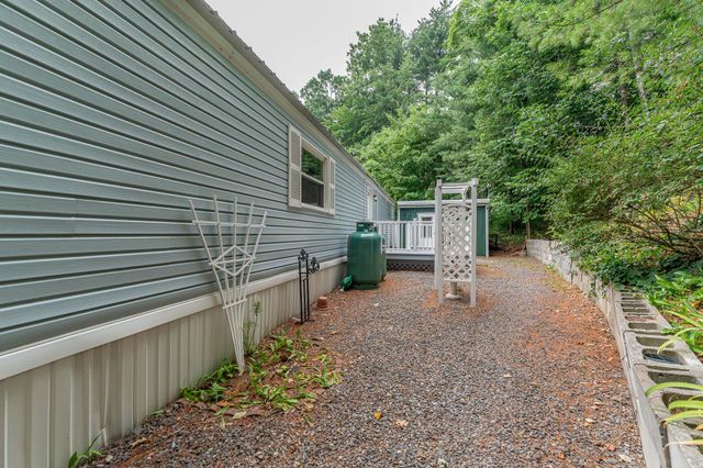 12 Ruby Way, Merrimack, NH 03054