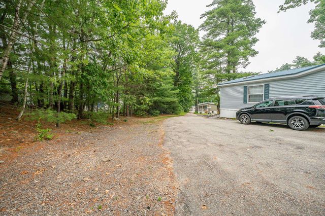 12 Ruby Way, Merrimack, NH 03054