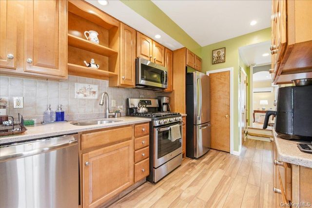 85-26 67th Road, Rego Park, NY 11374