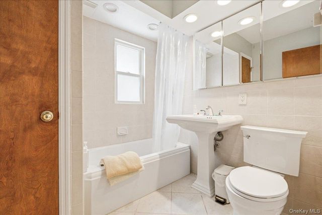 85-26 67th Road, Rego Park, NY 11374