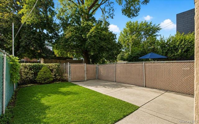 85-26 67th Road, Rego Park, NY 11374