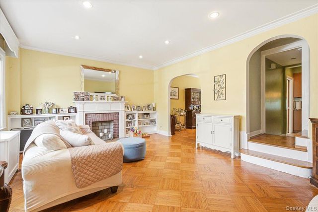 85-26 67th Road, Rego Park, NY 11374