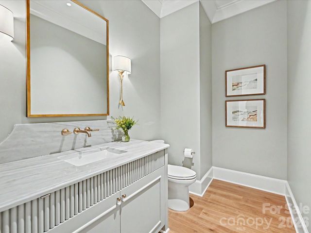 3701 Pelham Lane, Charlotte, NC 28211
