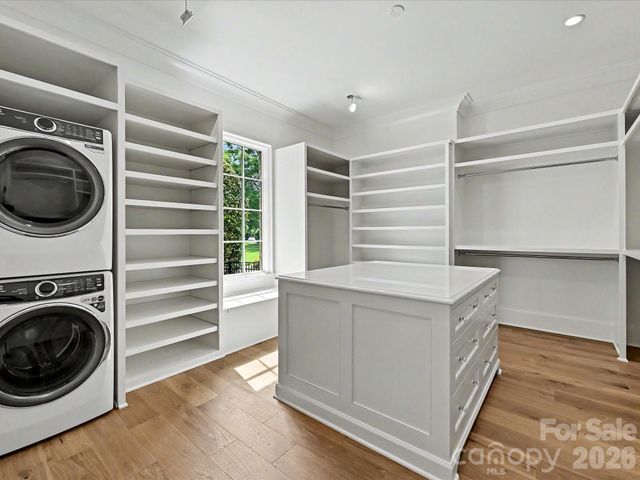 3701 Pelham Lane, Charlotte, NC 28211