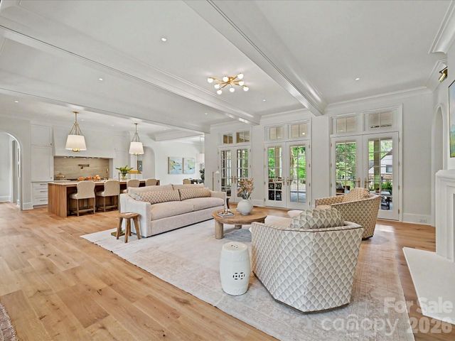 3701 Pelham Lane, Charlotte, NC 28211