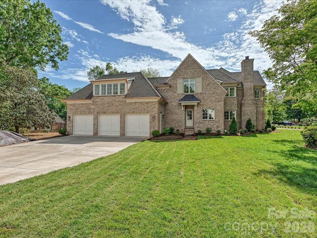 3701 Pelham Lane, Charlotte, NC 28211