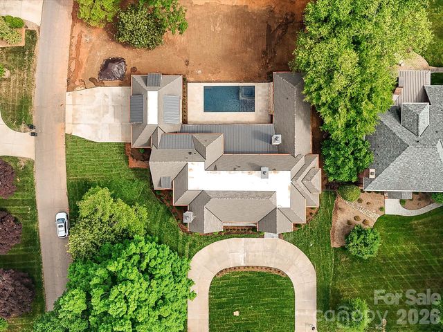 3701 Pelham Lane, Charlotte, NC 28211