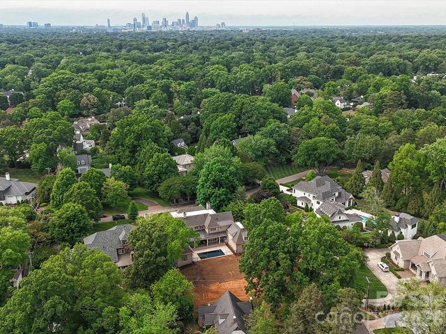 3701 Pelham Lane, Charlotte, NC 28211