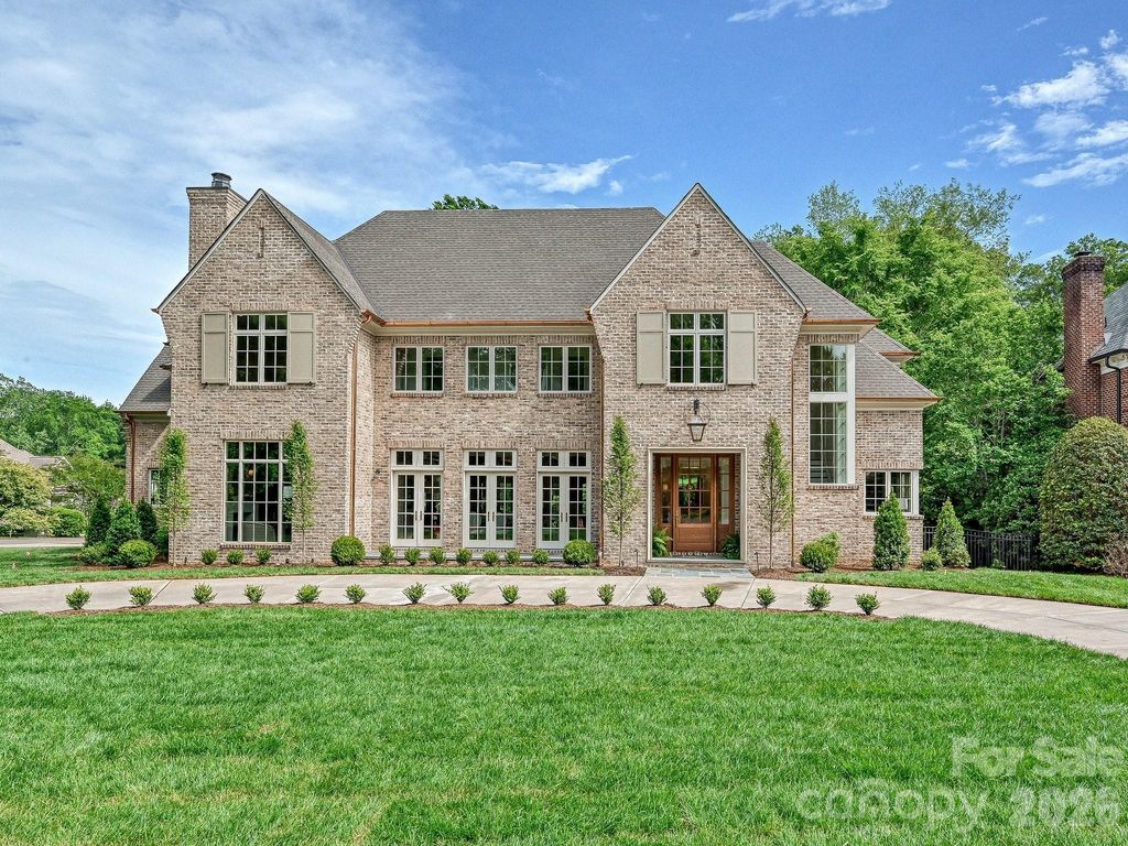 3701 Pelham Lane, Charlotte, NC 28211