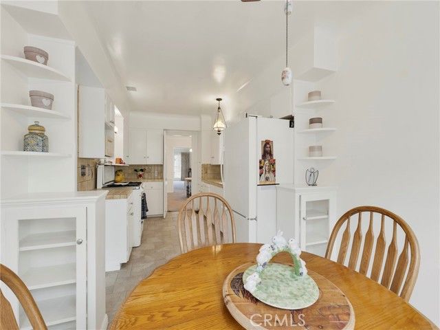 1152 N Cedar, Glendale, CA 91207