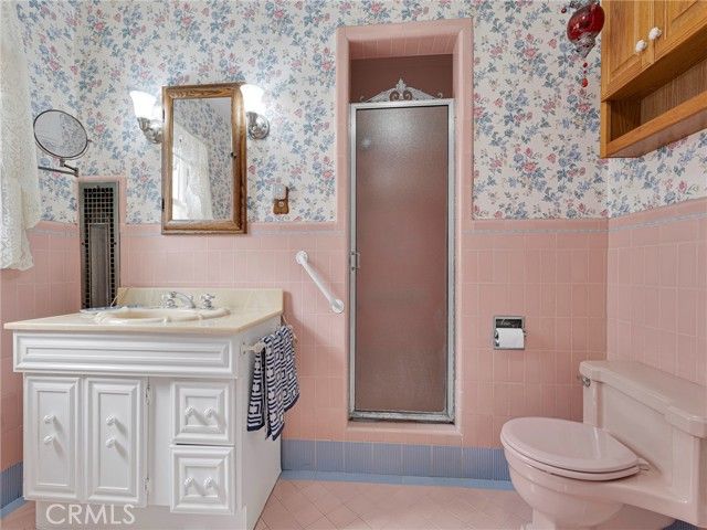 1152 N Cedar, Glendale, CA 91207