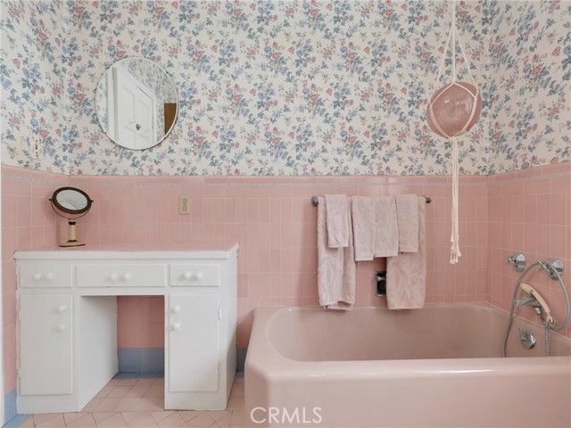 1152 N Cedar, Glendale, CA 91207