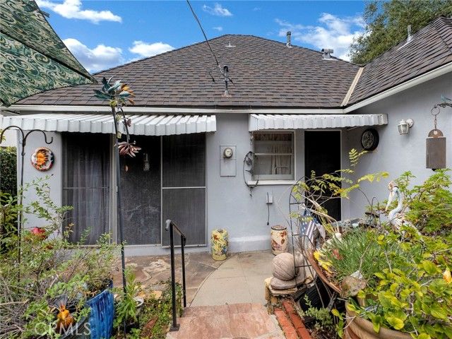 1152 N Cedar, Glendale, CA 91207