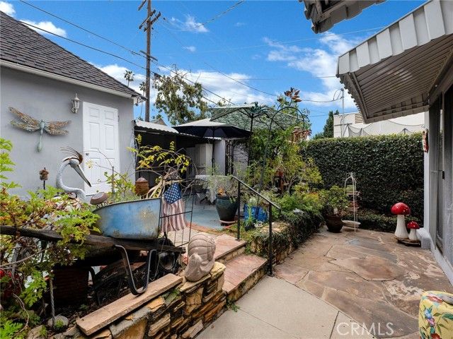 1152 N Cedar, Glendale, CA 91207
