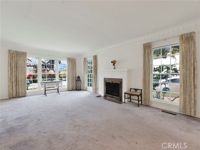 1152 N Cedar, Glendale, CA 91207