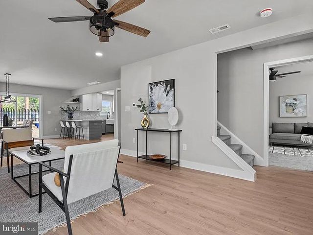 2818 AVENUE E, Levittown, PA 19056