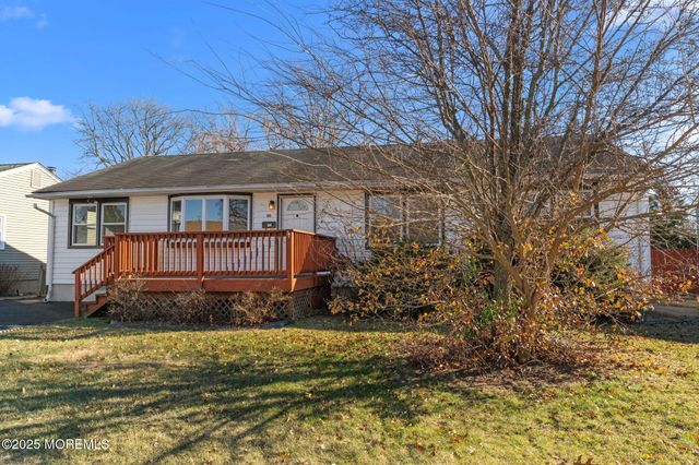 110 Crescent Drive, Brick, NJ 08724