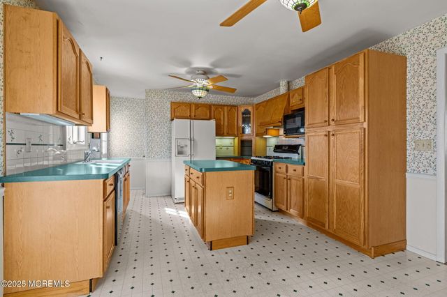 110 Crescent Drive, Brick, NJ 08724