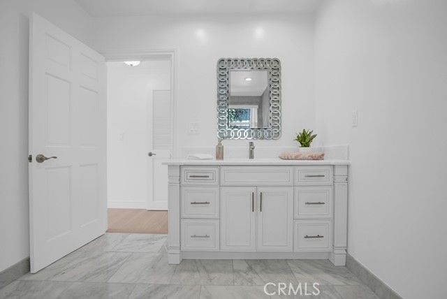 22740 Liberty Bell Road, Calabasas, CA 91302