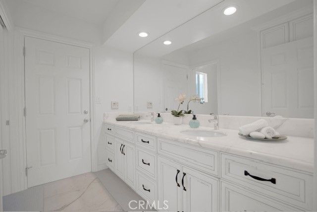 22740 Liberty Bell Road, Calabasas, CA 91302