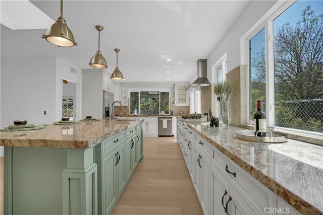 22740 Liberty Bell Road, Calabasas, CA 91302