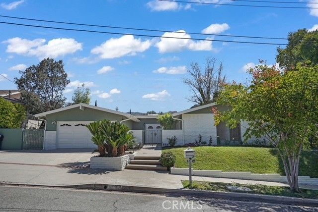 22740 Liberty Bell Road, Calabasas, CA 91302