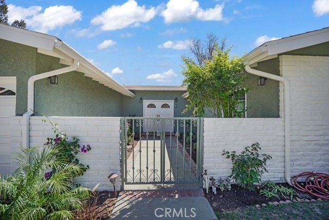 22740 Liberty Bell Road, Calabasas, CA 91302