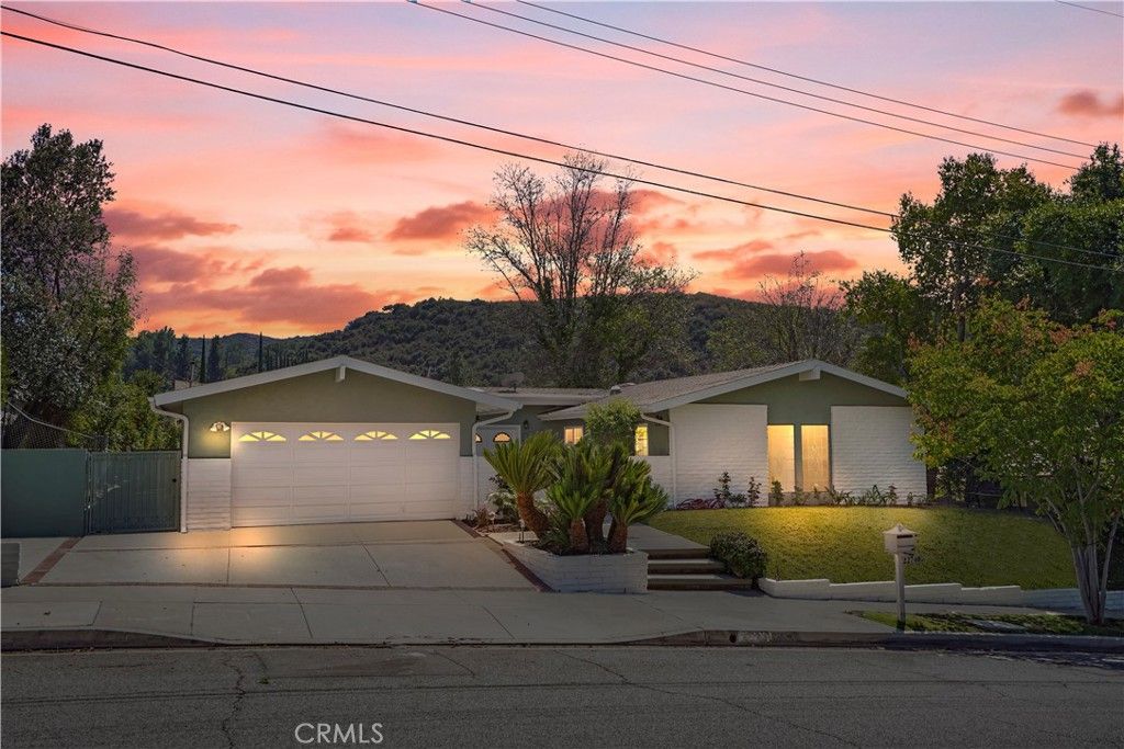 22740 Liberty Bell Road, Calabasas, CA 91302