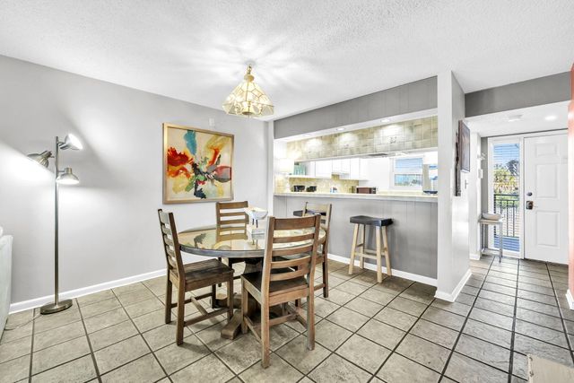 770 Sundial Court UNIT 208, Fort Walton Beach, FL 32548